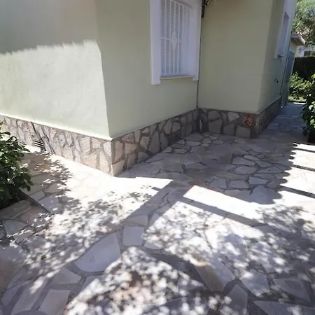 Holiday home Xoriguer *
